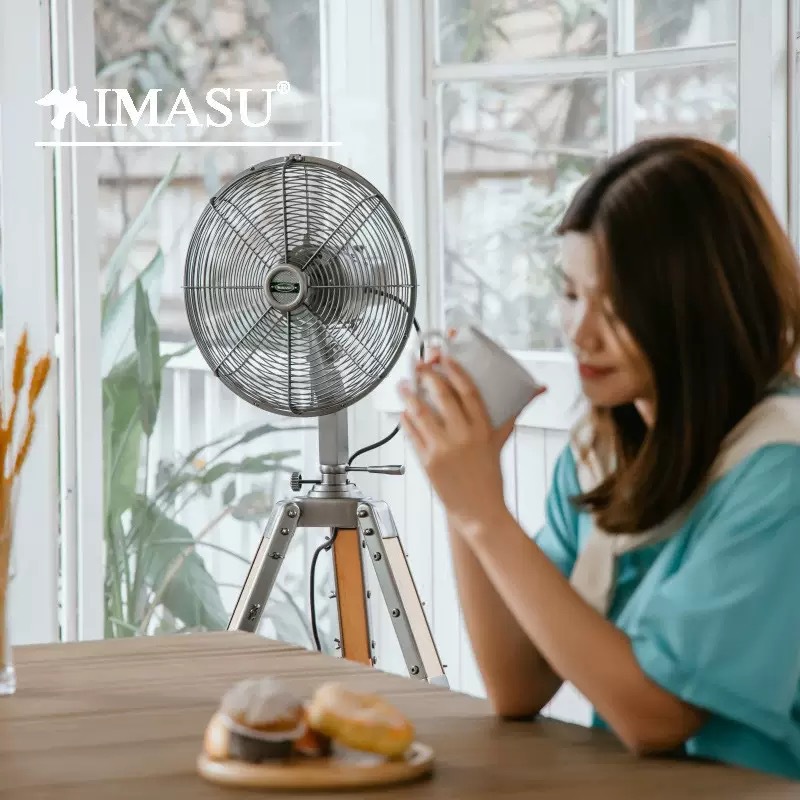 IMASU复古三脚架电风扇金属落地扇家用空气循环怀旧摇头立式电扇