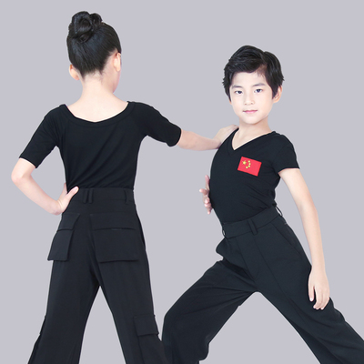 新品儿童舞蹈服少儿拉丁舞服比赛服女童男童短袖上衣男黑色练功服