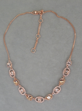 G 纪 铜镀金 玫瑰金色 镶嵌香槟色水晶 短款  项链