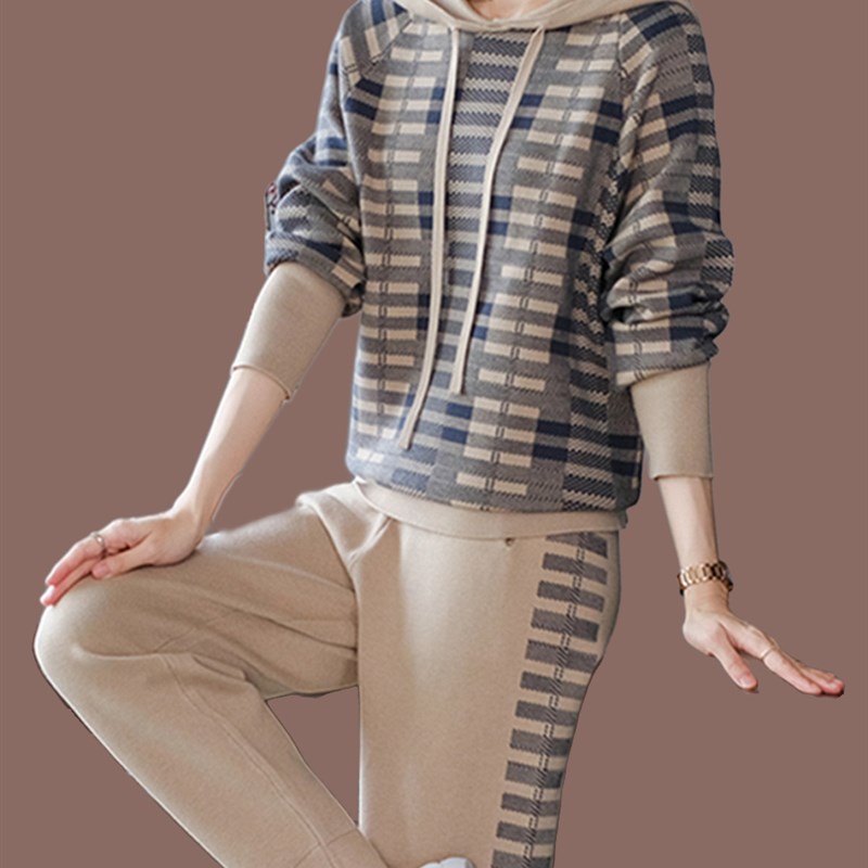 休闲连帽卫衣运动套装女宽松秋冬中年妈妈时尚洋气毛衣针织两件套