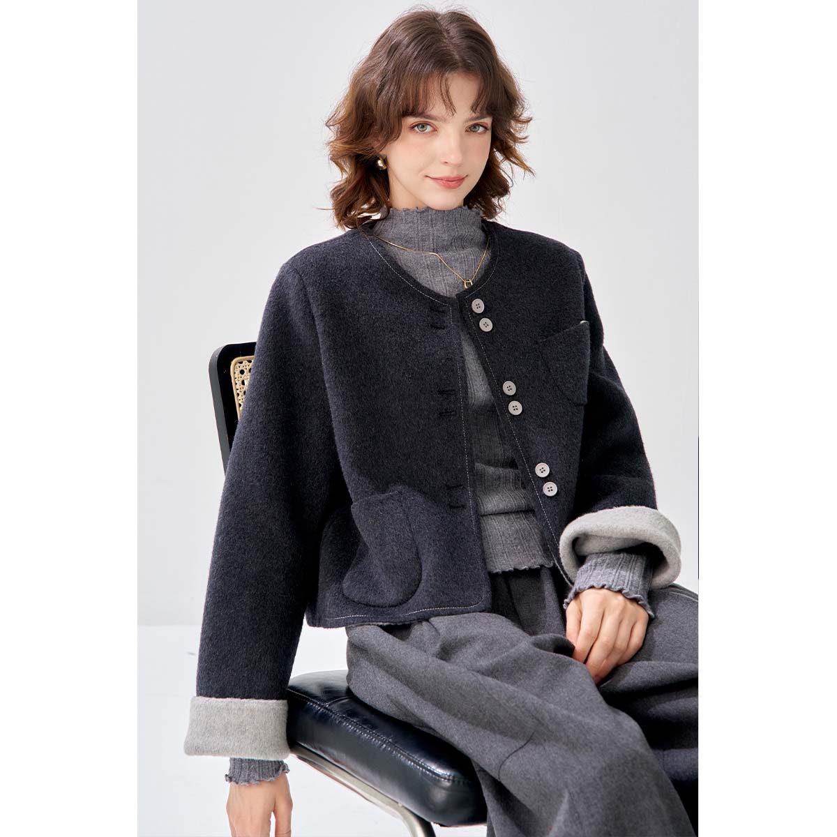 2025秋冬款小香风双面呢外套高级感时尚休闲短款大衣女