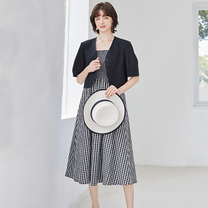纳纹2025夏季新款套装连衣裙短领披肩外套格子吊带连衣裙两件套女