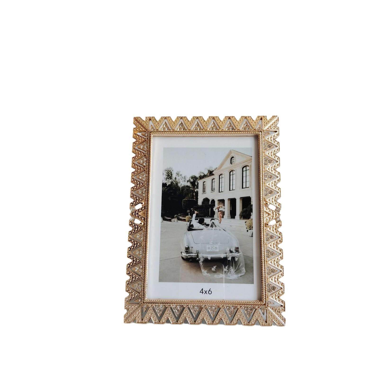 现代简约新款浅金色金属相框样板房软装摆台摆件金属相框,家居饰品,DIY亲子装饰画,淘宝优惠券,粉丝福利购,淘宝优惠卷