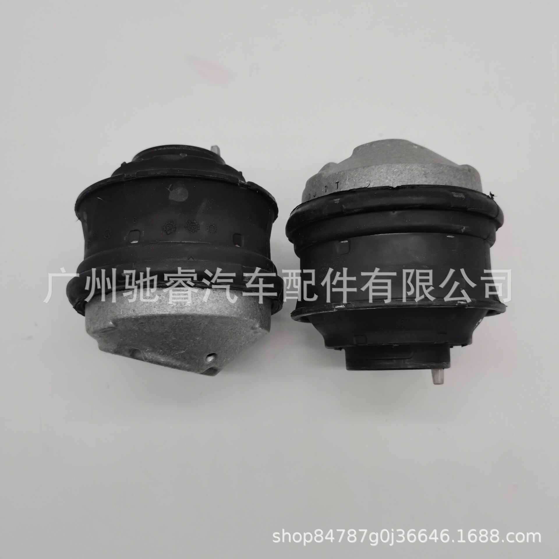 A2032411113适用于奔驰W203 W208 W209 CLK320 发动机支架机脚胶