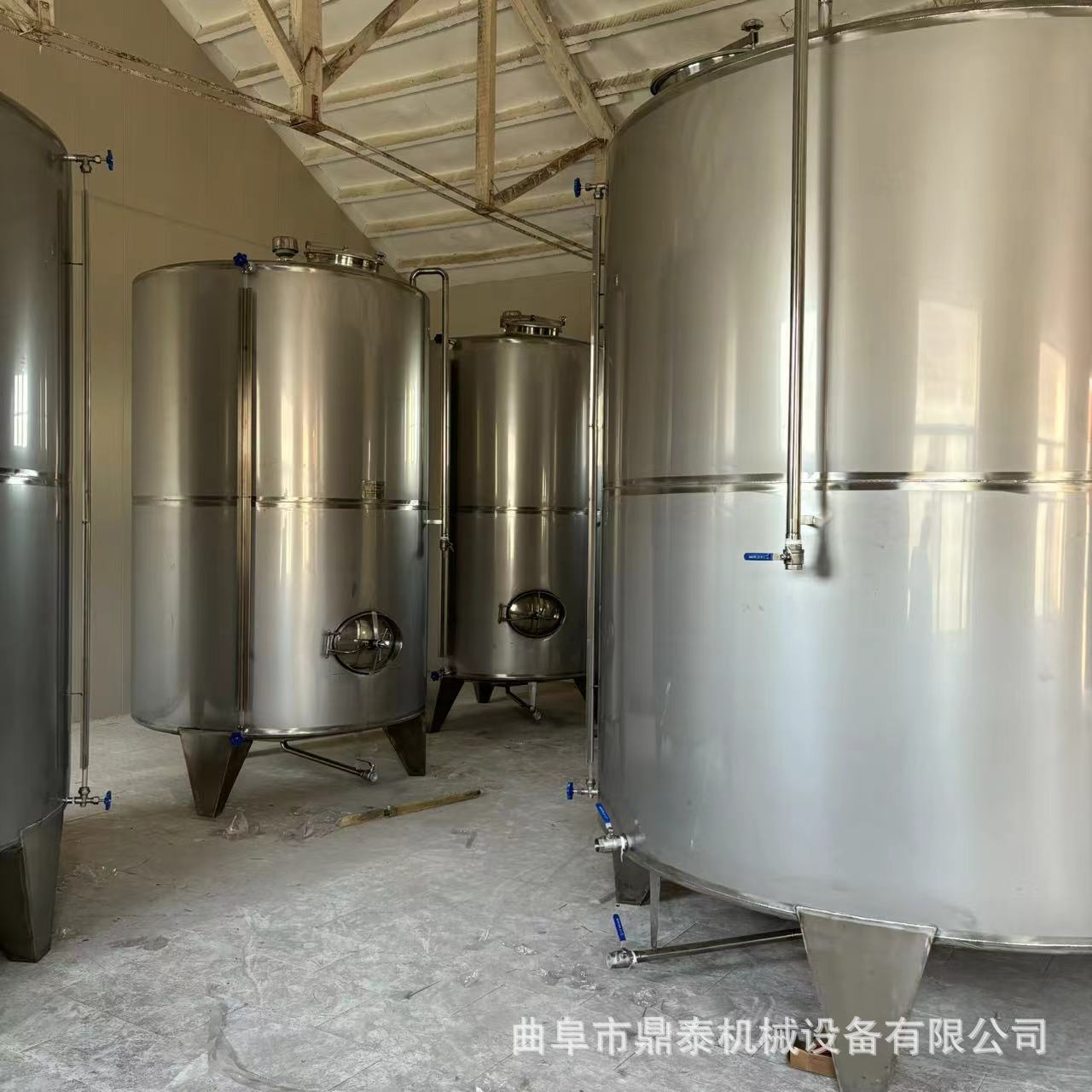 5吨不锈钢常压立式非标储罐