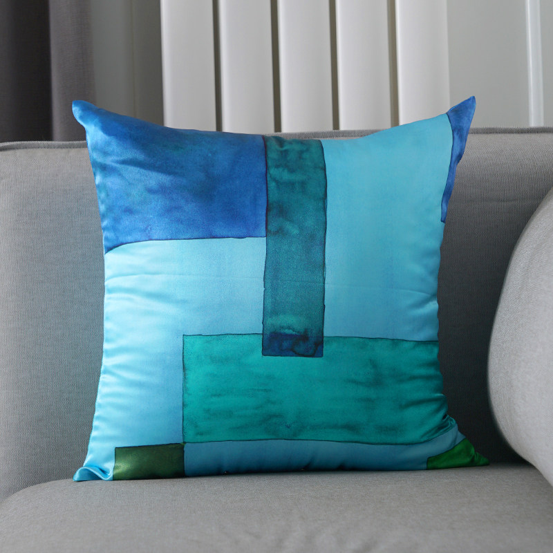 高档客厅沙发卧室床头蓝色轻轻奢艺术真丝方腰靠垫抱枕套山间野花