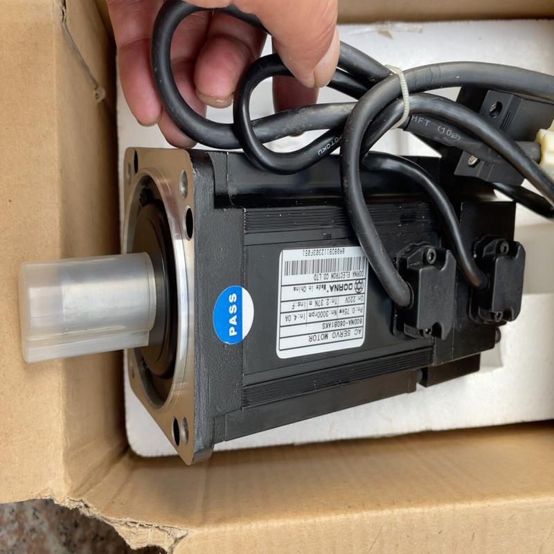 议价东菱伺服电机800NA-08DB1AKS。   0.75