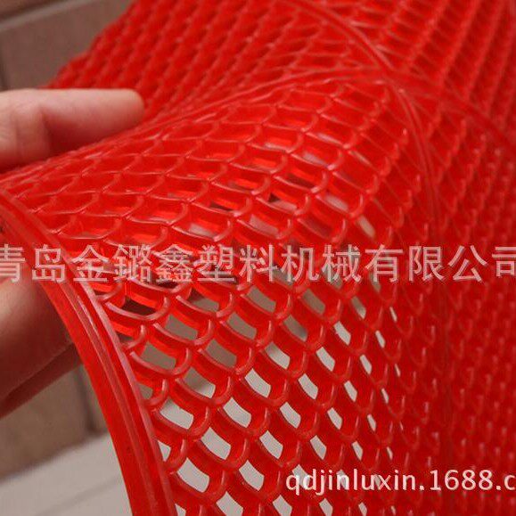 厂家供应室外纹水晶六角牛筋防滑隔水镂空厨房过道卫生间地垫