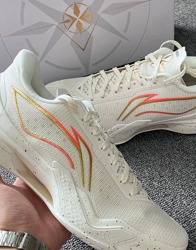 李宁利刃5防滑轻便包裹篮球鞋