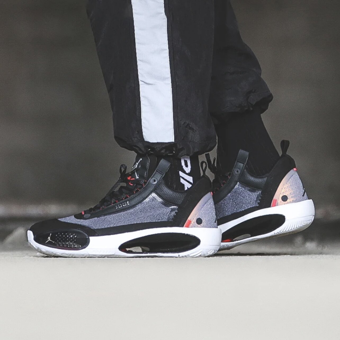 Jordan34 AJ34黑红 男子减震防滑实战篮球鞋 CU3473-001 断码清仓
