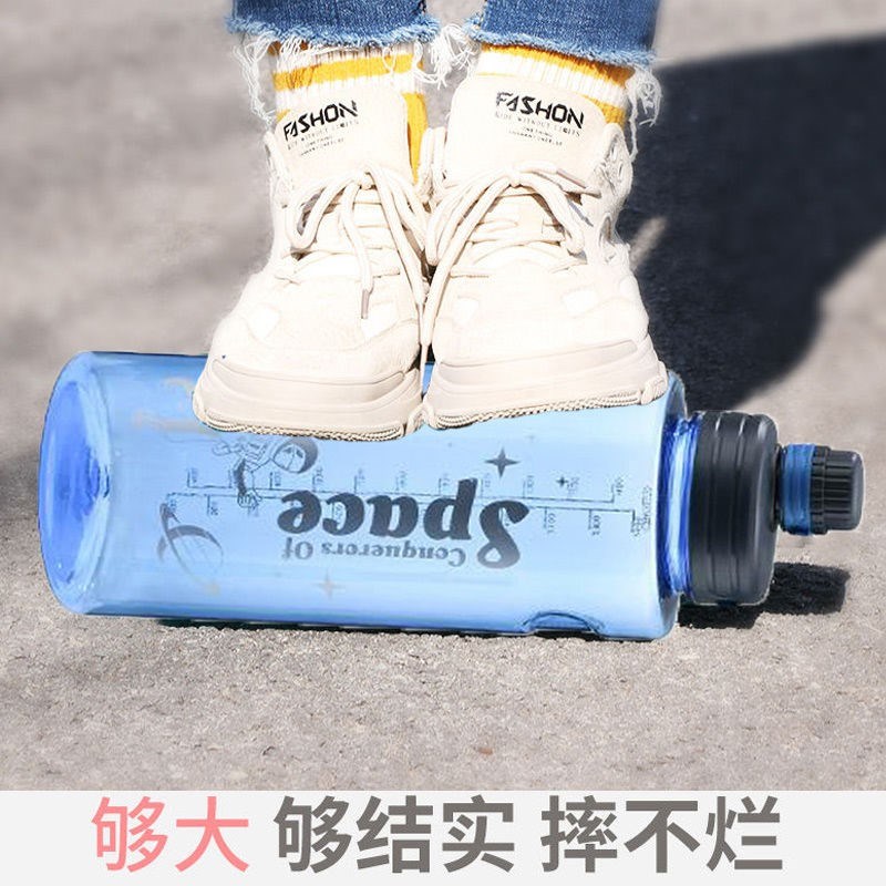 2L Large Capacity Water Bottle Straw Cup Plastic Water Cups