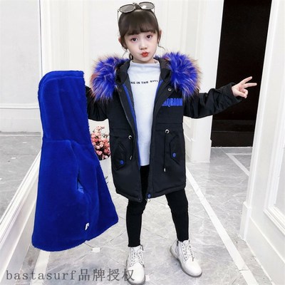 Girls winter style school overcomes the thickening trend o