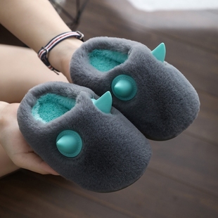 小童毛毛拖鞋两岁宝宝棉拖鞋男宝女童带後跟防滑保暖儿童冬款棉鞋