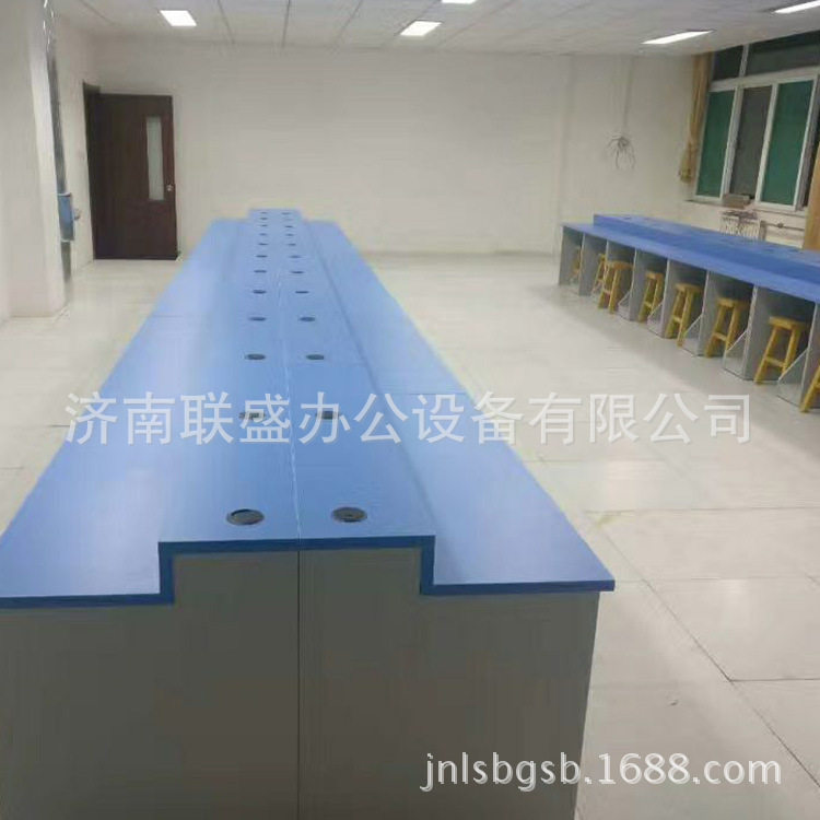 厂家销售学生课桌椅 学校办培训学习桌 中小学生单双人辅导班桌