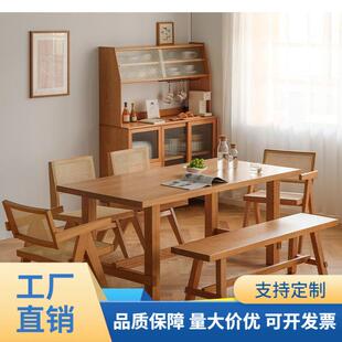家用餐厅长方形多人位吃饭桌子北欧实木餐桌椅组合民宿酒店餐桌椅