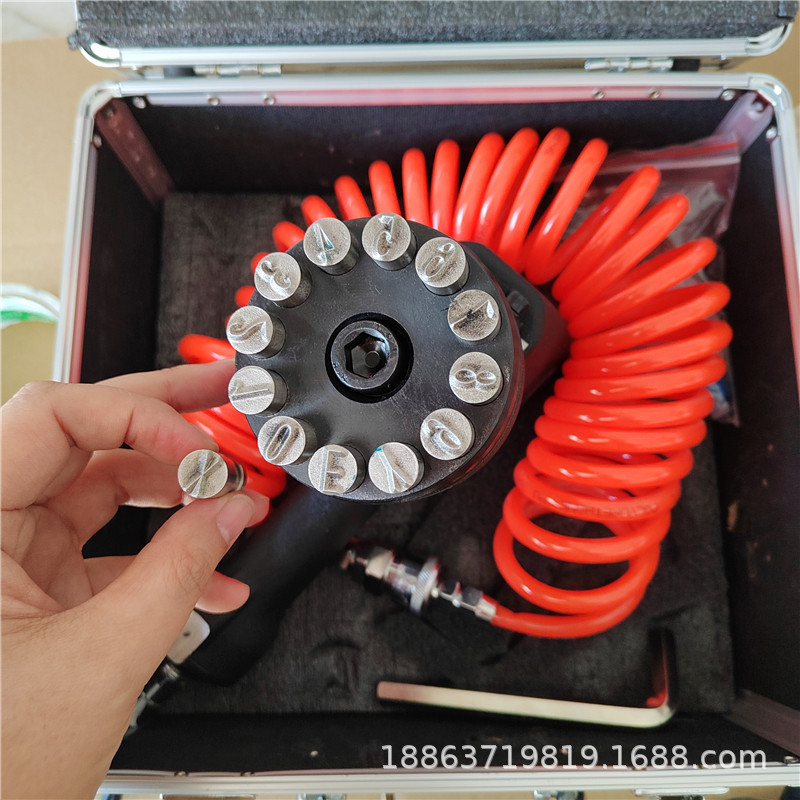 10号字钢结构气动砸号机 金属手持打标机 济宁华策便携式打号机