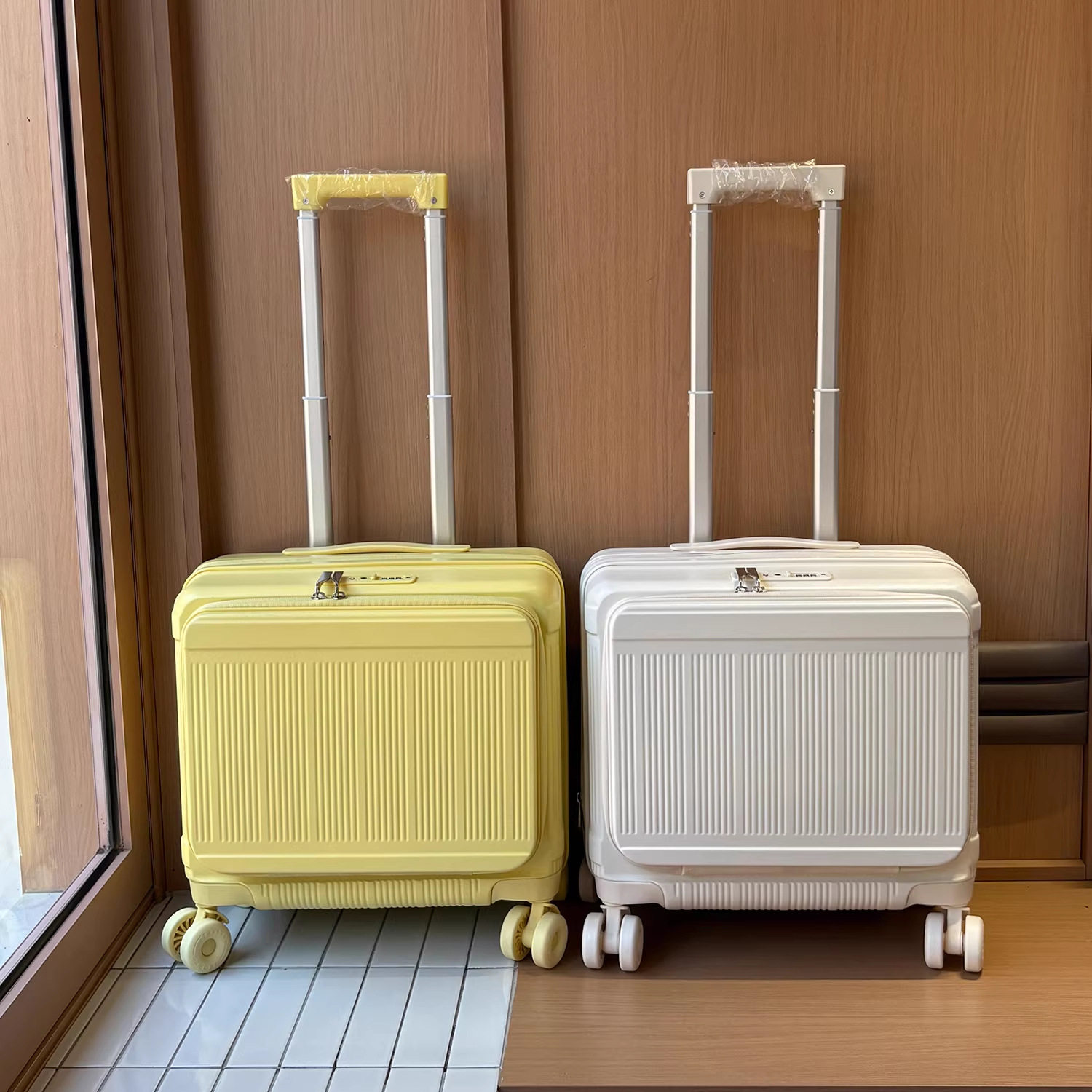 前开盖超轻可扩展登机拉杆箱