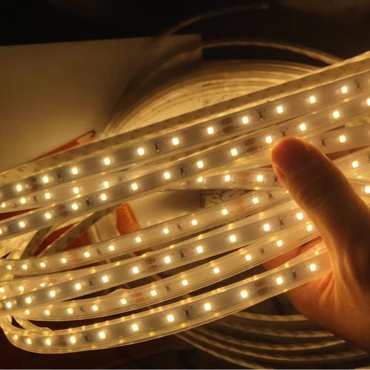 LED硬模组灯带灯条2835高亮铝基板动态幻彩12v60120灯防水