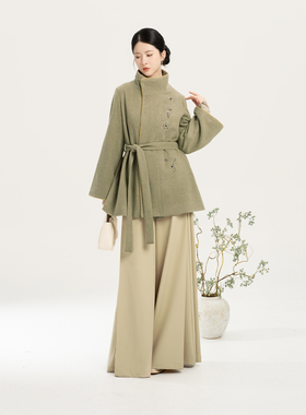 织造司[雪茗]新中式改良圆领袍上衣绣花短款风衣外套女宋裤阔腿裤
