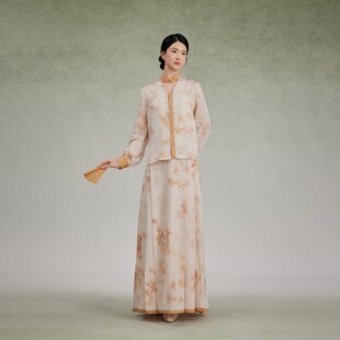 现货绘蝶影织造司新中式改良马面裙女植物晕染半身裙凝容亮面衬衫
