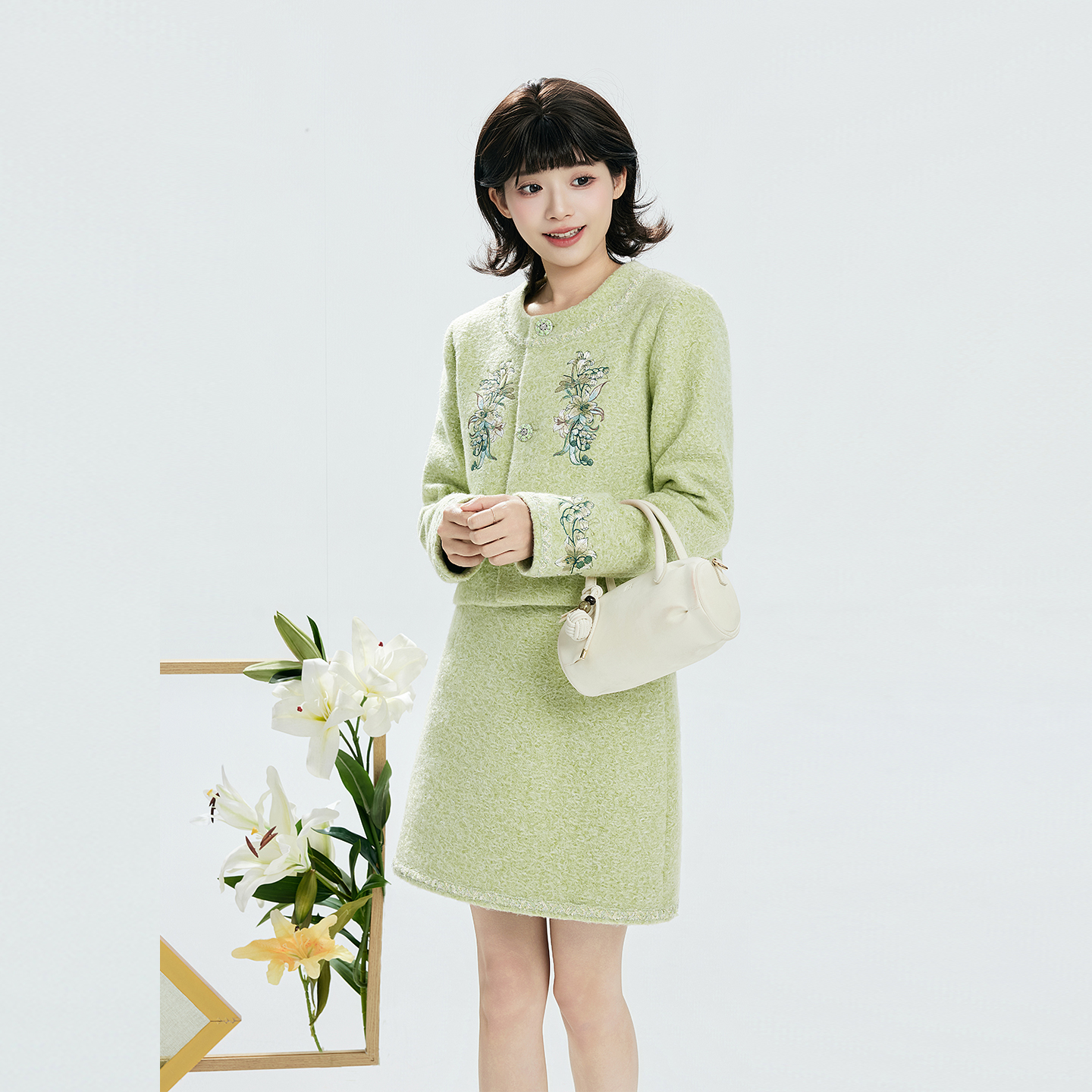 织造司[兰茵]新中式绣花小香风圆领对襟外套上衣A字裙短裙半身裙