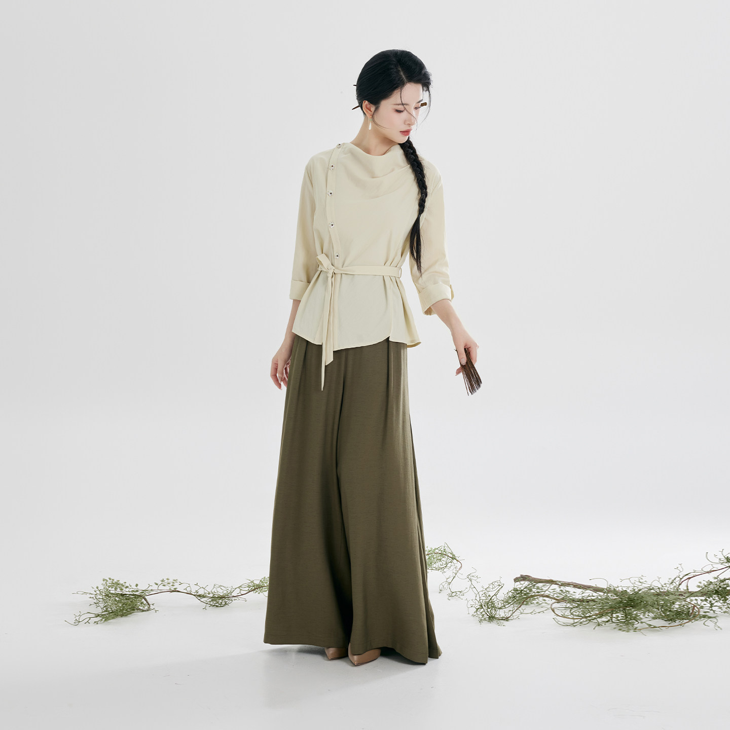织造司[含章]新中式荡领衬衫上衣设计感小众女改良汉服宋裤阔腿裤图片