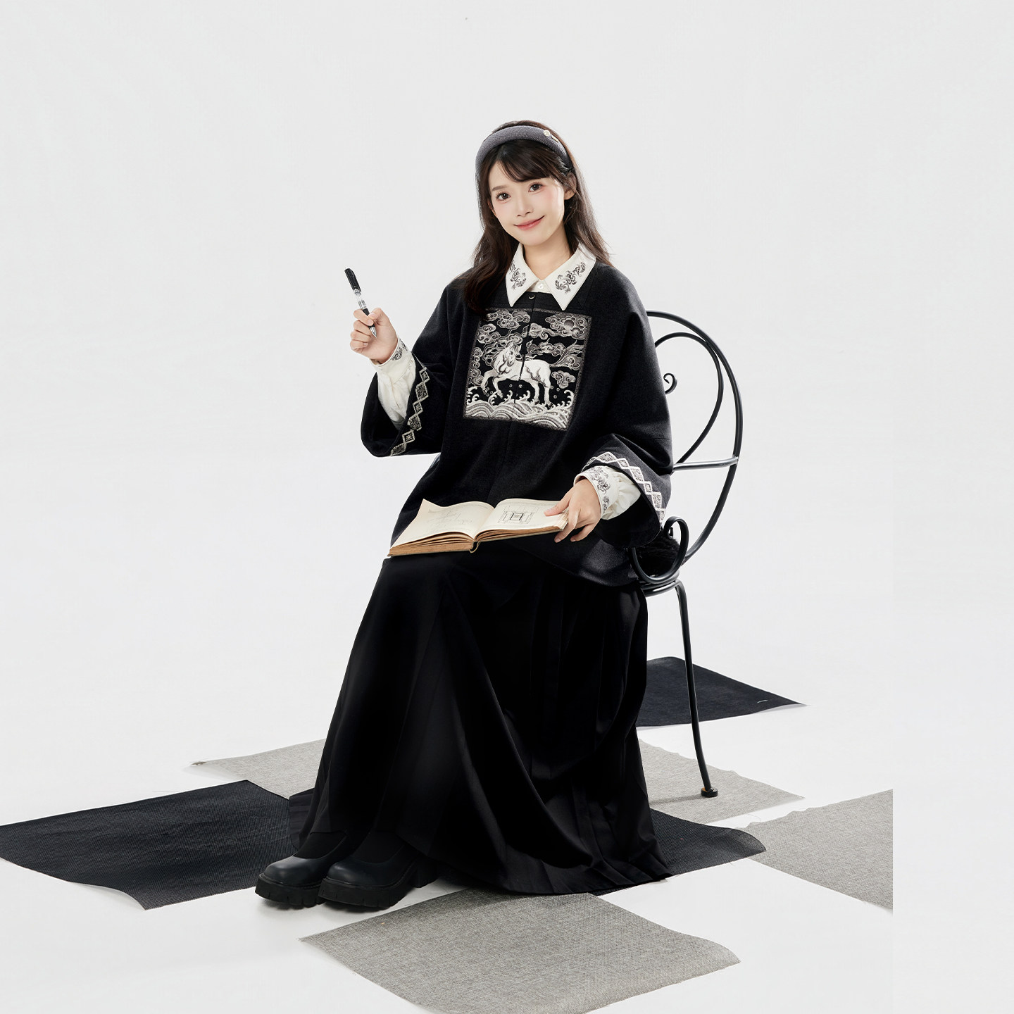 织造司白马凌云【12/22 0点开售包邮】方领对襟绣花补外套马面裙