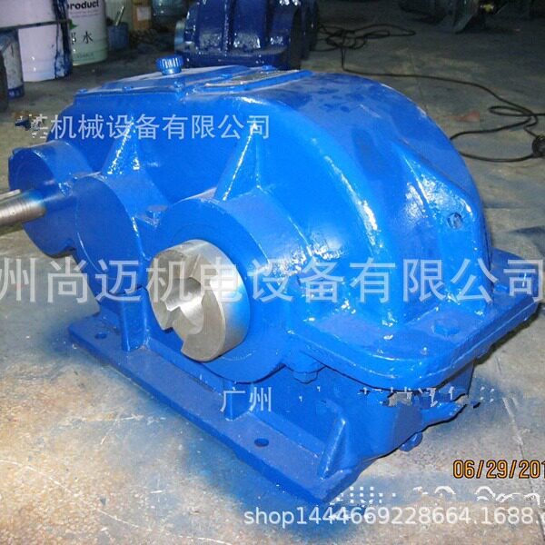 轻工机械用圆柱齿轮减速器ZQ350 用于正反两向运转 质保一年