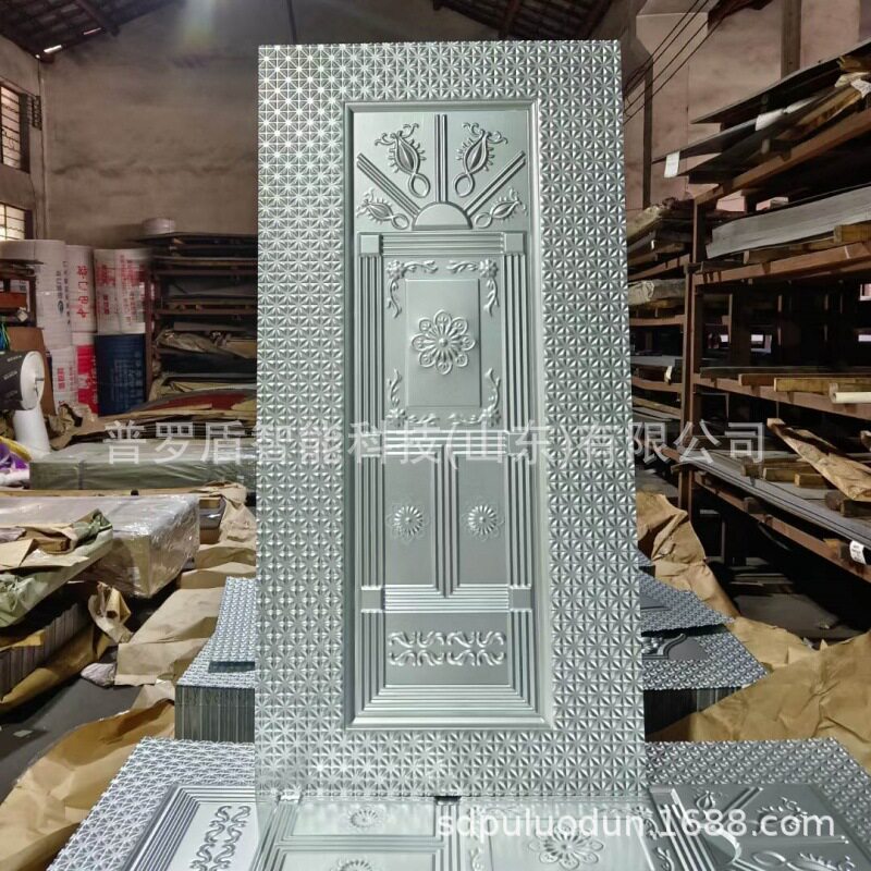 源头工厂压花门板门面防盗门入户庭院大门门面铁门皮压花外贸畅销