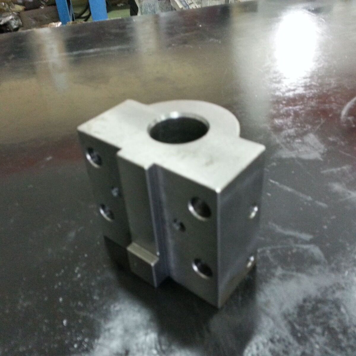 台湾六鑫刀座  刀塔镗孔刀座 端面刀座LS-120/160A/200图片