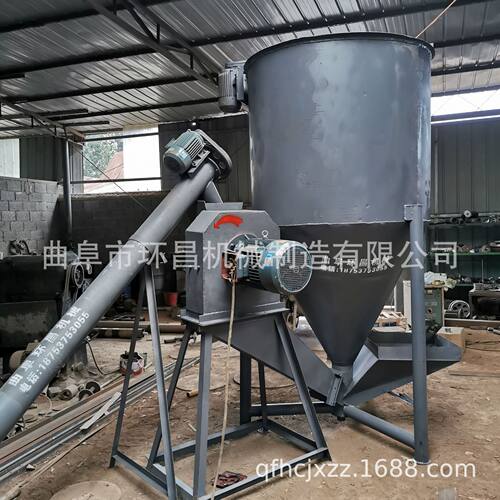 立式饲料混合搅拌设备  2吨自吸式饲料粉碎搅拌混合机