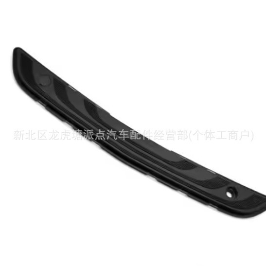 适用于 Mercedes Sprinter W907 W910 的前下中央保险杠格栅踏板