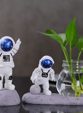 速发创意宇办员家居饰品摆件客厅电视柜书摆航公室桌面太空人小房