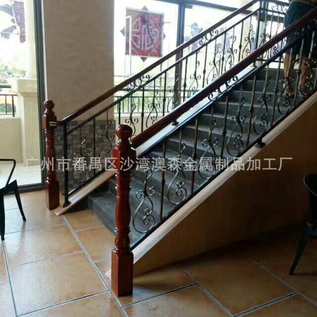 自建房室内高档样式铁艺扶手楼梯欧式室内木头扶手面铁艺梯花楼梯