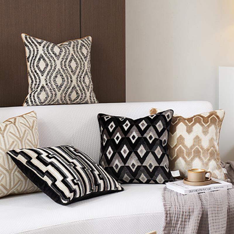 现代轻奢沙发抱枕靠垫客厅高档格子绒面方形靠枕套腰枕大靠背枕芯