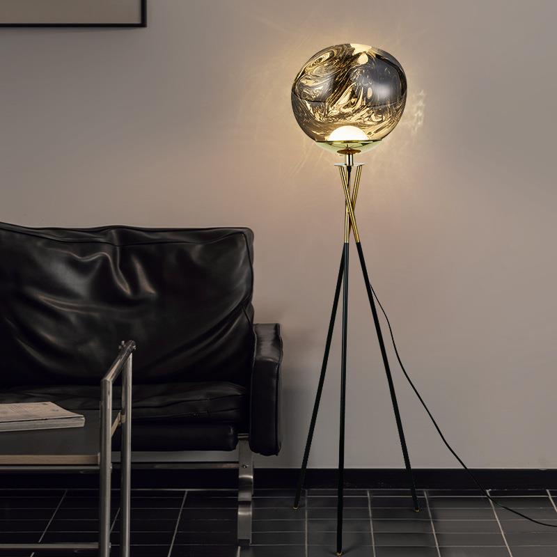 北欧熔岩落地灯客厅高级感创意卧室个性艺术别墅装饰落地氛围灯