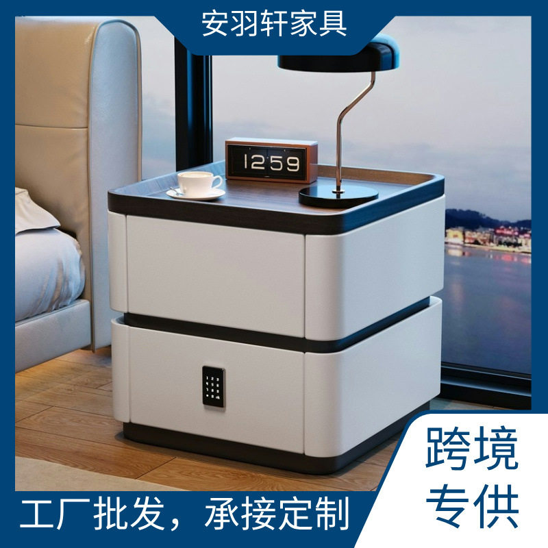 意式轻奢带锁收纳床头柜