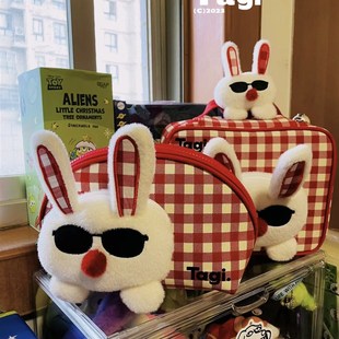 速发爱agi新品塔皮兔格子便T旅行洗漱大容量可携贝壳