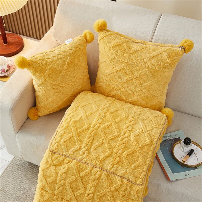 塔芙绒款菱形格豆豆抱枕被子两用毯子二合一汽车载靠枕.办公室午,居家布艺,抱枕被,淘宝优惠券,粉丝福利购,淘宝优惠卷