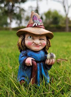 独立站万圣节魔法女巫雕塑树脂工艺品小摆件万圣装饰家居装饰女孩