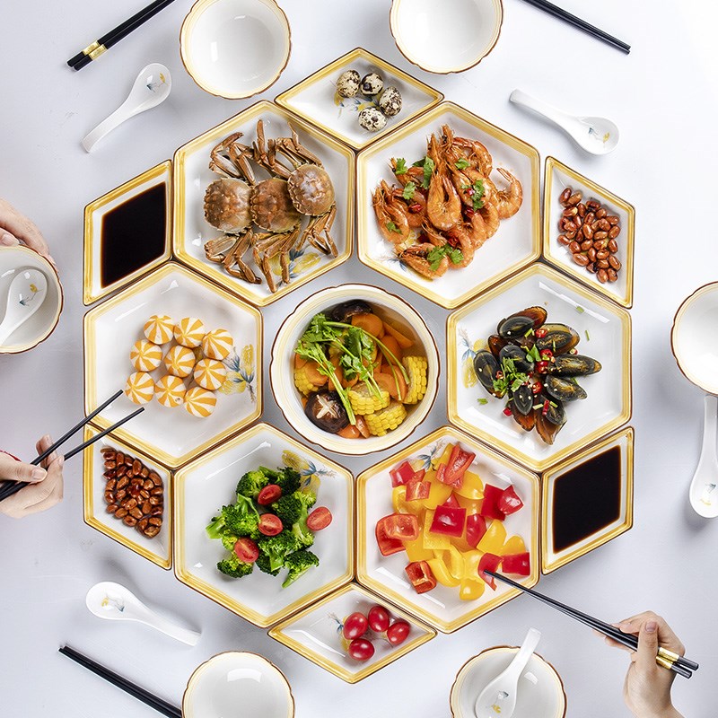 过年网红陶瓷盘子拼盘餐具组合套装家用碗碟团圆年夜饭六方菜盘