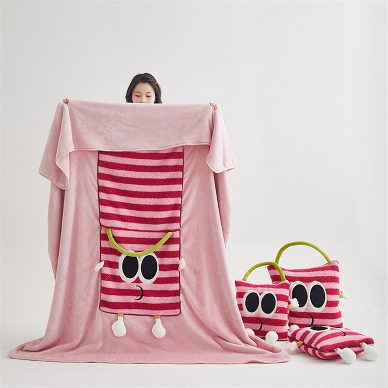 手提加厚抱枕被子两用p毯子沙发办公室午睡枕头汽车载空调毯二合