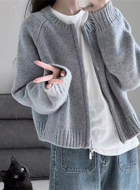 灰色短款毛衣外套女装新春2025新款宽松显瘦拉链开衫长袖针织上衣