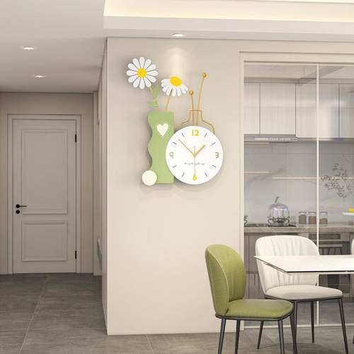 奶油风创意花朵装饰挂钟客厅高级感时钟挂墙现代简约餐厅静音钟表
