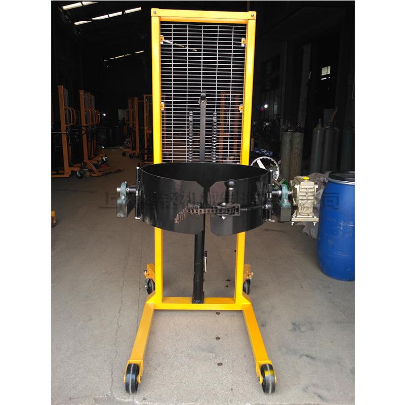 卡箍式油桶搬运机翻转式铁桶装运车手推式塑料桶四轮倒油车