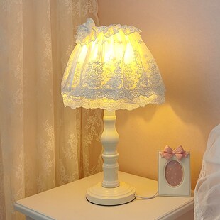 法式田园台灯卧室床头灯公主蕾丝少女心ins小女孩儿童房温馨创意