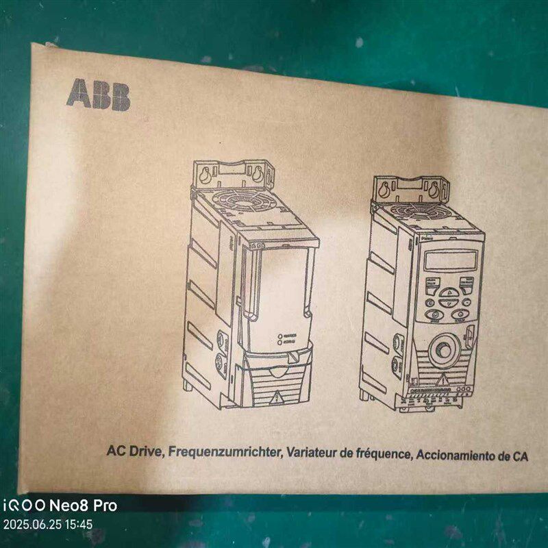 ABB原装变频器ACS320-03U-04A1-4 05A6 07A3 08A8 01A9 01A2 380V