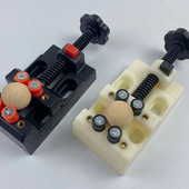 迷你小夹床文玩核雕夹床菩提橄榄雕刻固定夹具小台虎钳桌钳钳具