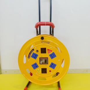 厂家供应轮子式拖线盘可伸缩大功率220V20-32A移动电缆线盘