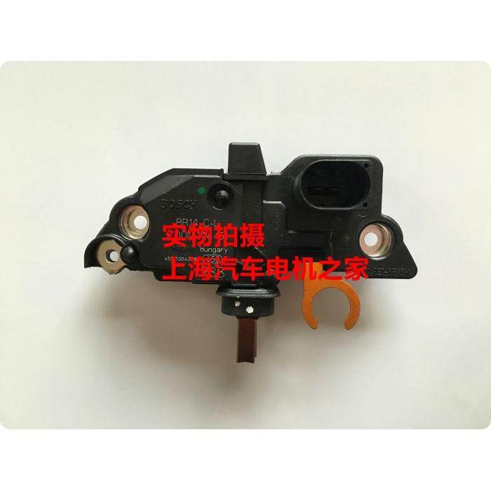 适用于奔驰 E200 E240 ML500 S500 CLK230 W220 W211发电机调节器